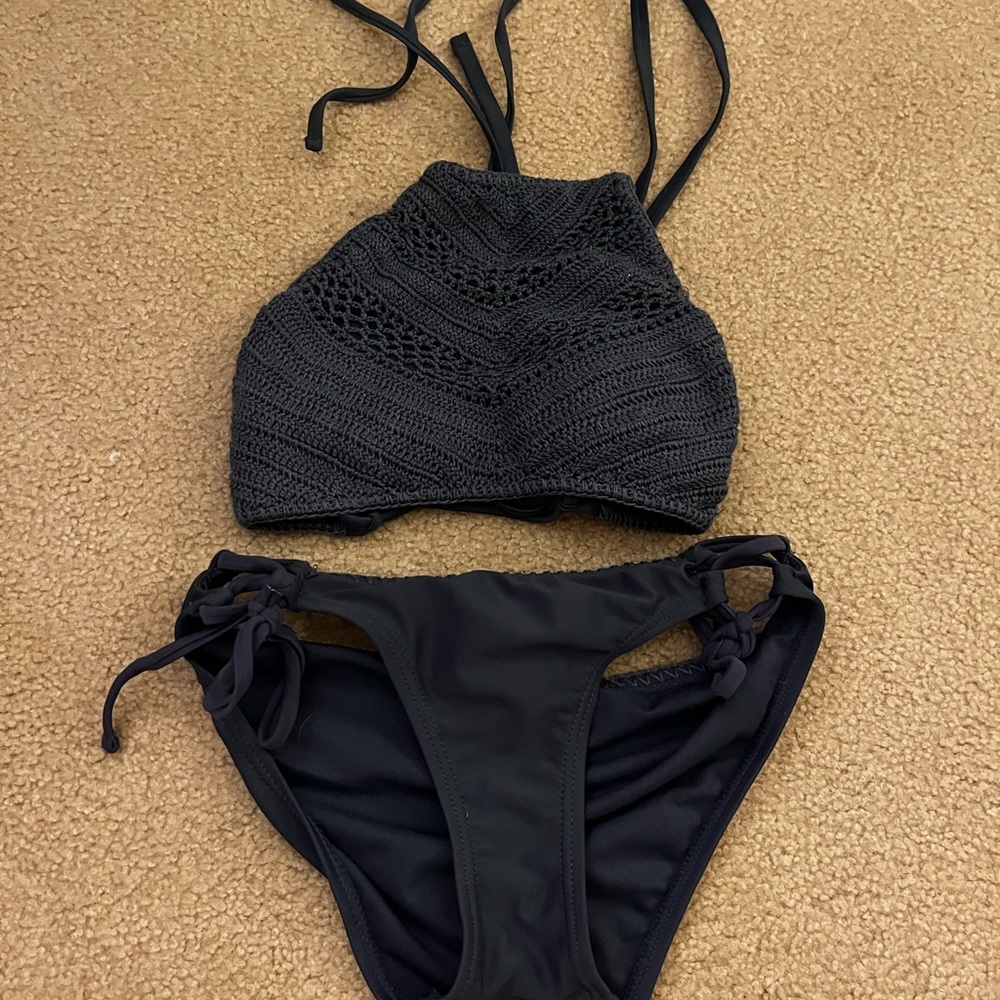Target Swimsuits - Picture 3 of 6